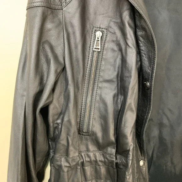 Belstaff ladies black leather jacket. Size 44 - Picture 12 of 16